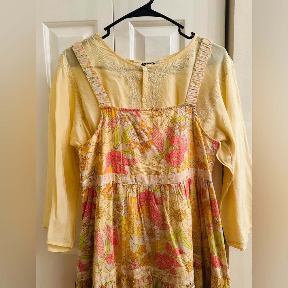 Vintage-Inspired Floral Tiered Sundress & Silk Blouse Set (American EagleSize S) - Picture 4 of 11